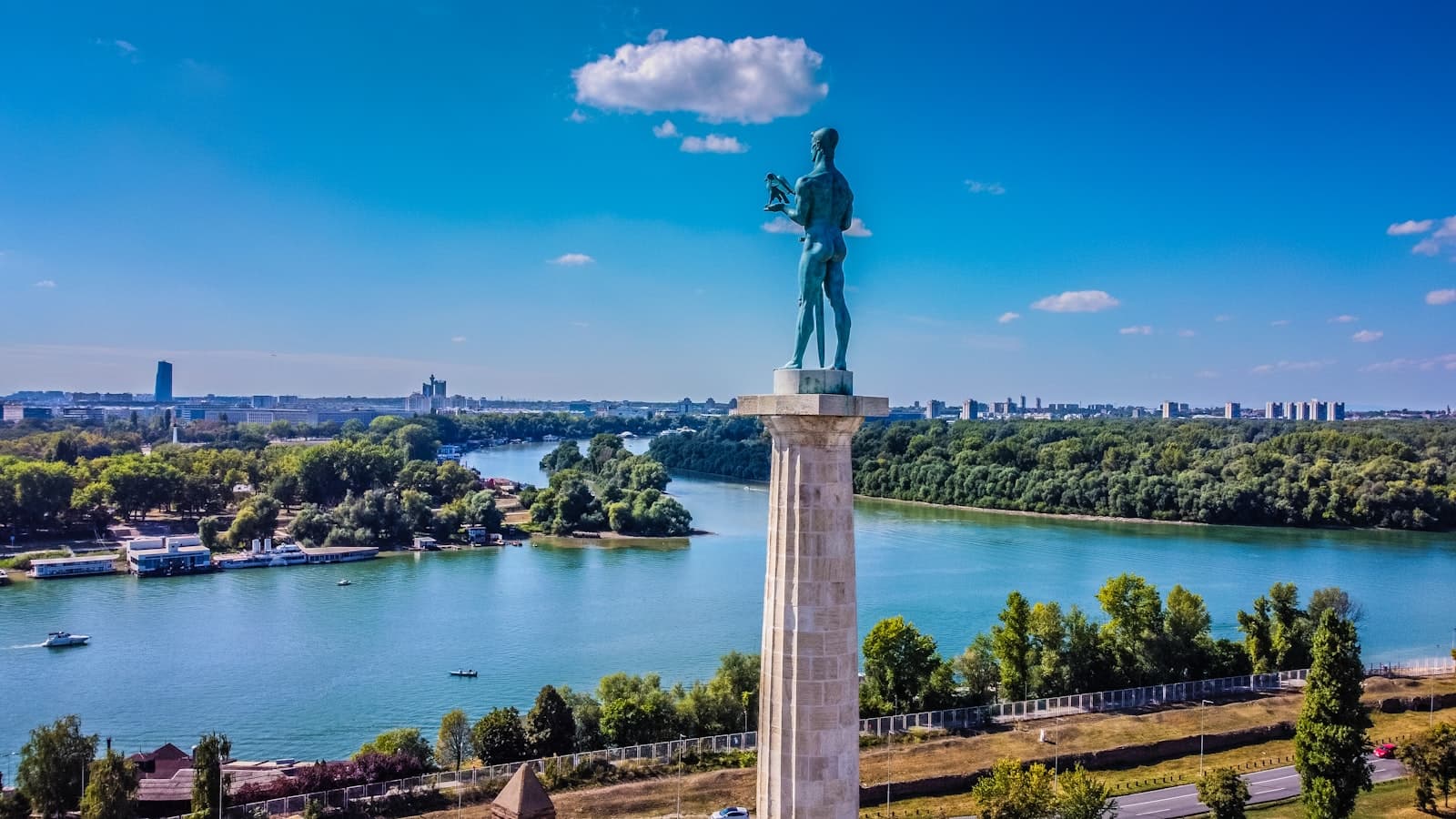 Belgrad — fotoğraf: Dimitrije Milenkovic / Unsplash